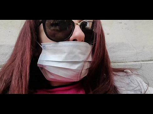 ❤️ Nicoletta se pomstí svému sousedovi a vyčůrá se mu do garáže (Speciál Covid19 Italská karanténa) ❤️❌ Porno u nás ﹏