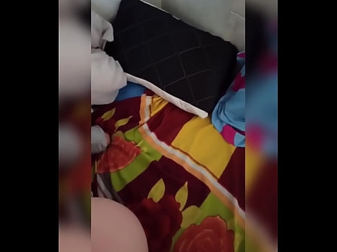 ❤️ Moje spolubydlící zůstává doma sama, protože její manžel jede na dovolenou a já využívám příležitosti, abych ji ošukal a naplnil jí prdelku mlékem. ❤️❌ Porno u nás ﹏
